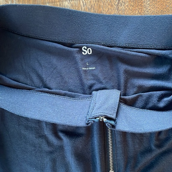 Black skater skirt mini GUC, soft fabric - Picture 6 of 7